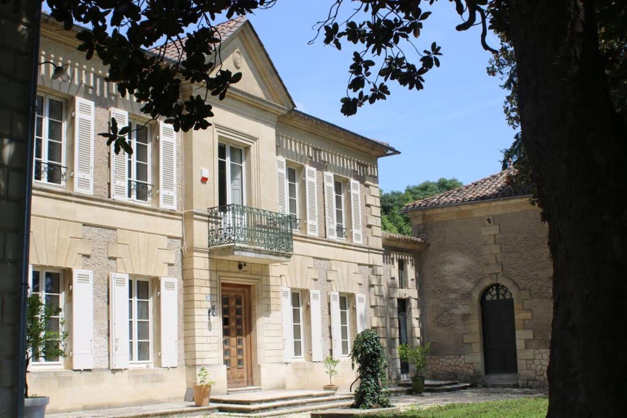 Malis Castera Le Petit Chateau Saint-Jean-de-Blaignac Exterior foto